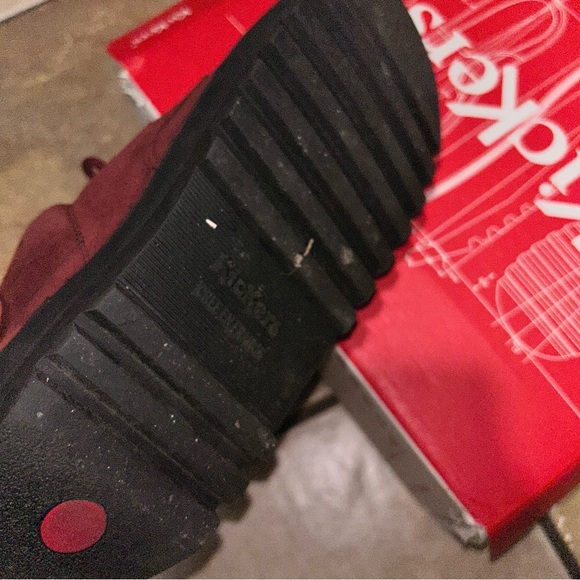 Kickers - Picture 3 of 4